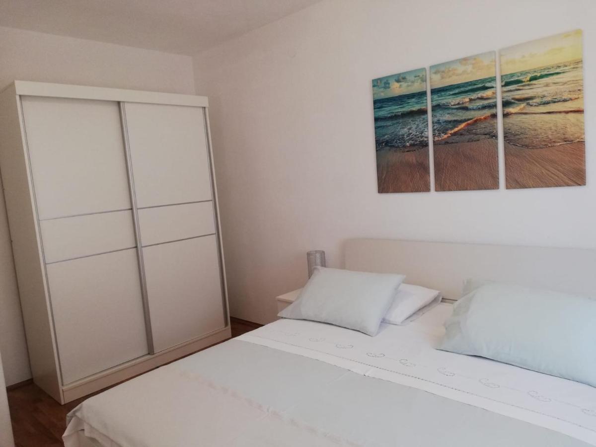 Apartments Podbarje Bol Ngoại thất bức ảnh